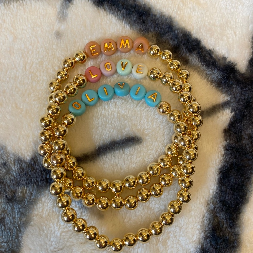 Custom word/name bracelet